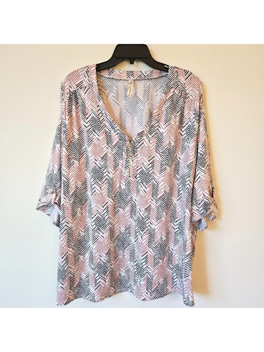 Perception Womens 3X Chevron Print Blouse 3/4 Sleeves White BLack Peach